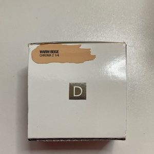 Derma Blend high-performance cream foundation.